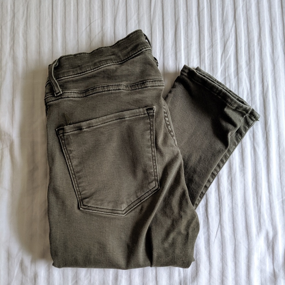 H&M Shaping Denim Jeans